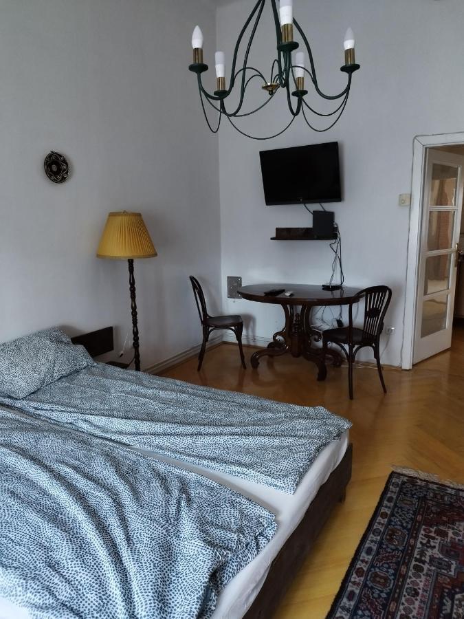 Bross1 Appartement Boedapest Buitenkant foto