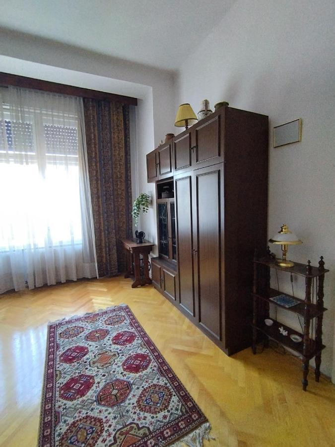 Bross1 Appartement Boedapest Buitenkant foto