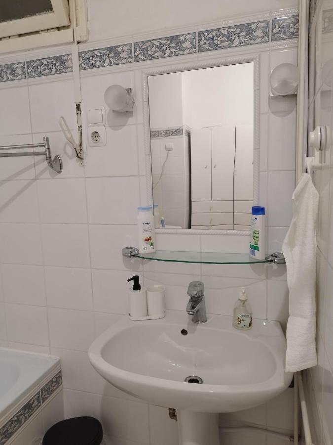 Bross1 Appartement Boedapest Buitenkant foto